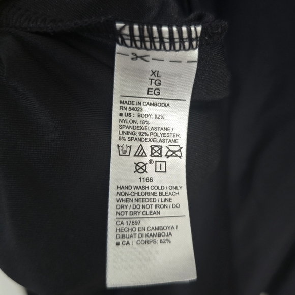 ⭐️40% Off⭐️ Old Navy Twist Front Black One Piece Swimsuit - Picture 9 of 11